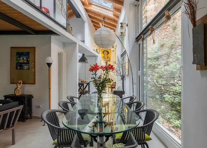 Iflat The Garden Loft Apartment