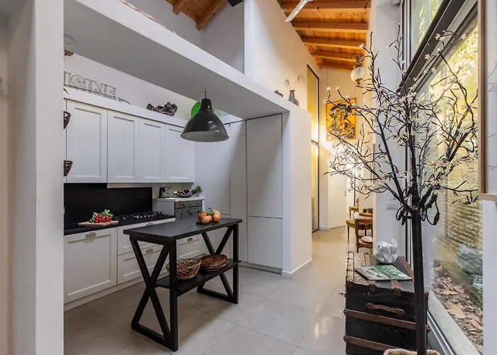 Iflat The Garden Loft Apartment *