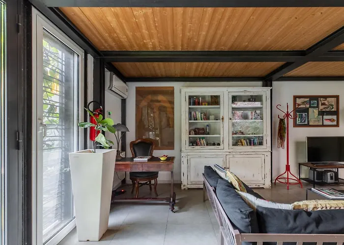 Apartment Iflat The Garden Loft *