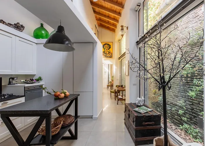 Iflat The Garden Loft Apartment
